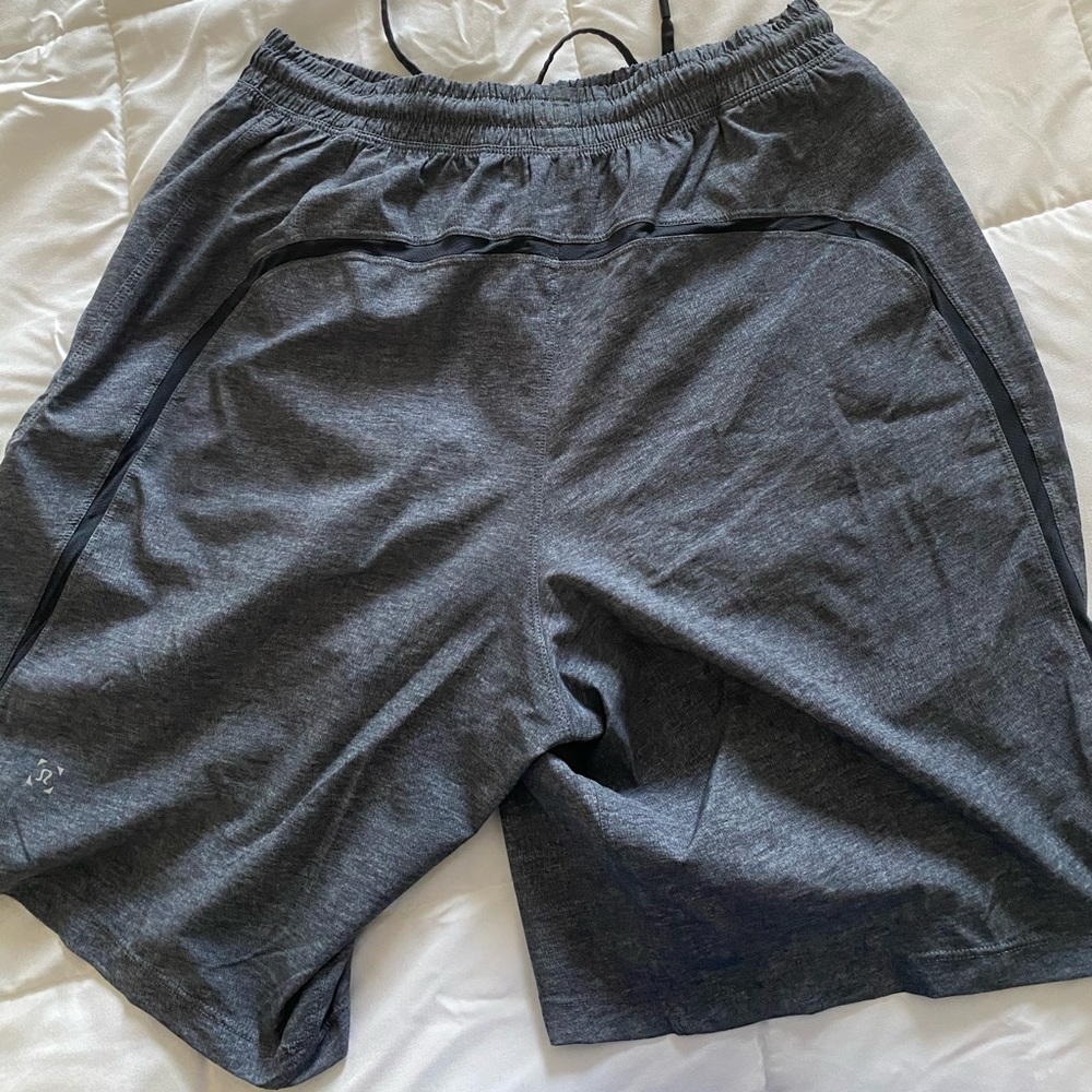 Lululemon 9 inch inseam shorts (Lined)